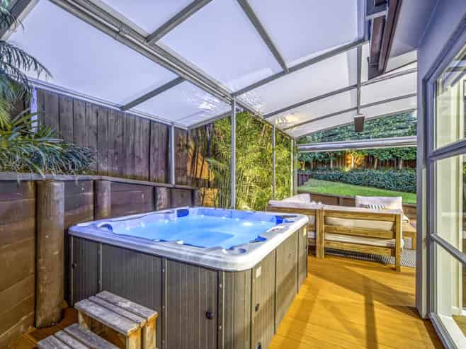 15a Korotaha Terrace, Rothesay Bay