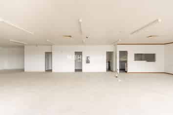 Exceptional Silverdale Retail 