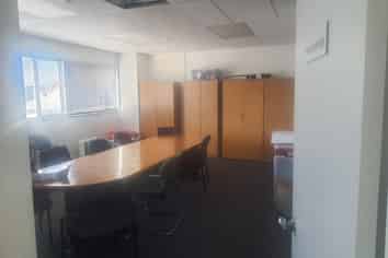 Affordable level 2 office in Te Aro