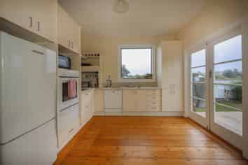 73 London Street, Hampden