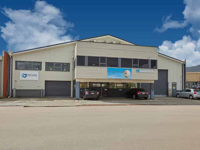 Large Industrial, Drive Through Capability