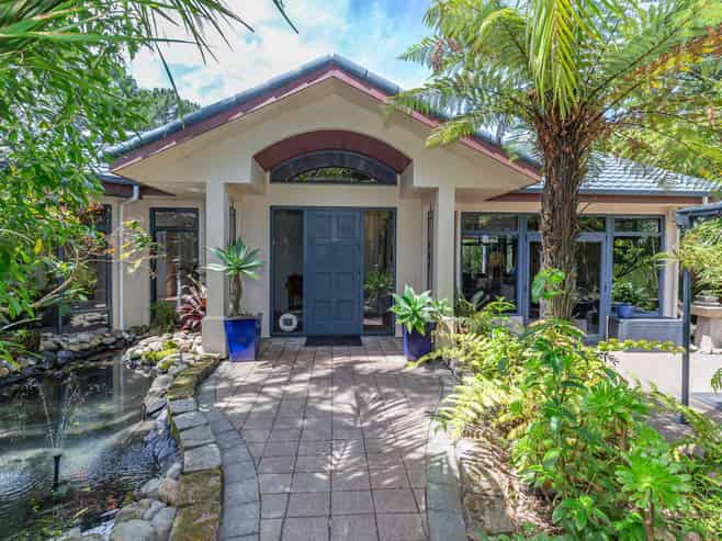 28 Wallace Loop Road, Levin