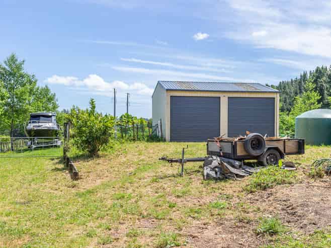 28 Wallace Loop Road, Levin