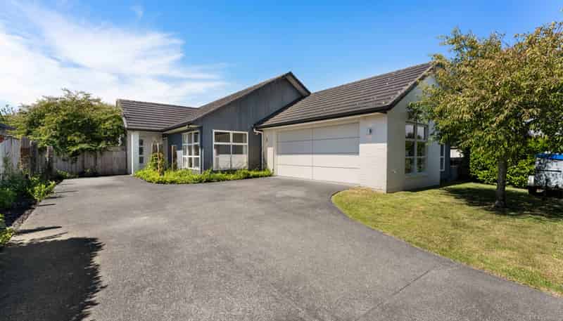 21 Andalusian Way, Karaka