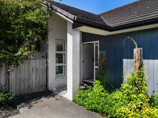 21 Andalusian Way, Karaka