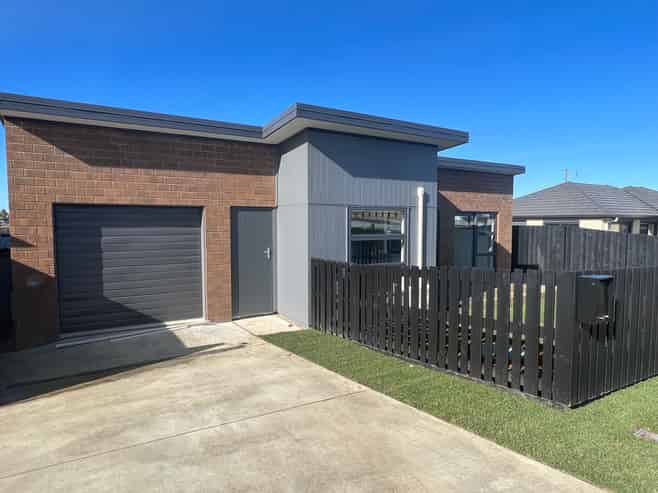 88 Pragma Rise, Rototuna North