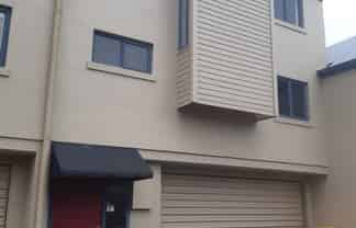 4/16 Rhodes Street, Merivale