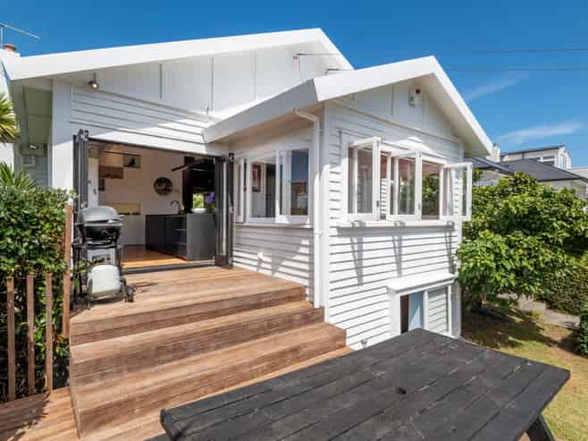 72 West End Road, Westmere