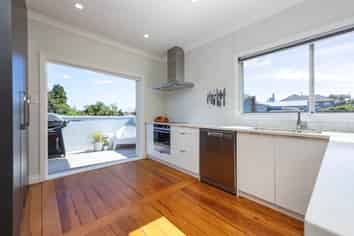 119 Hutchinson Avenue, New Lynn