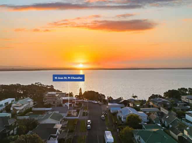 10 Joan Street, Point Chevalier