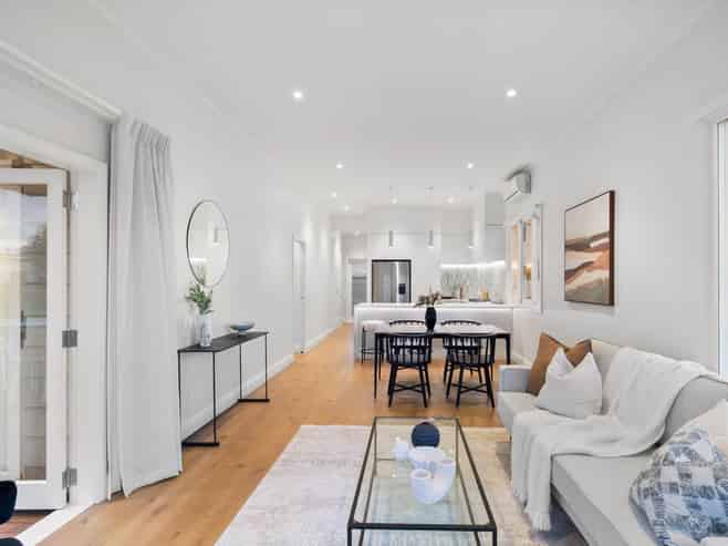 10 Joan Street, Point Chevalier