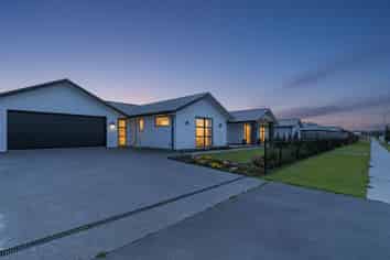 13 Rosalind Avenue, Darfield
