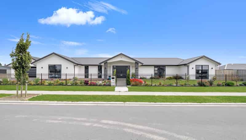 13 Rosalind Avenue, Darfield