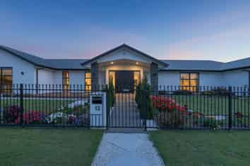 13 Rosalind Avenue, Darfield
