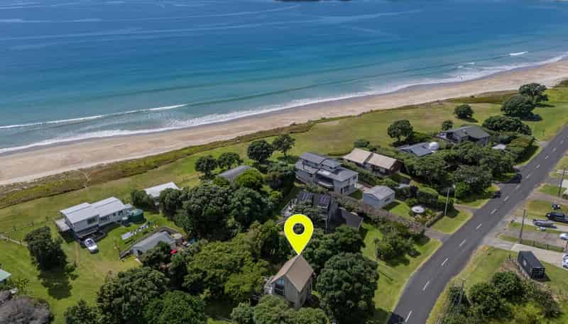 863 Black Jack Road, Opito Bay