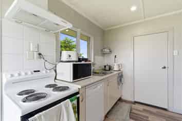 78 North Road, Prestonville