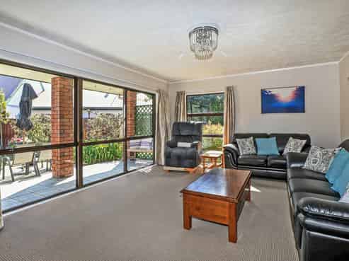 9 Matthews Place, Taradale