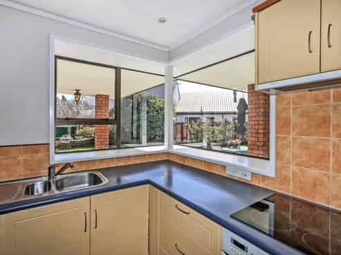 9 Matthews Place, Taradale