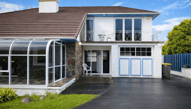 21 Lyndhurst Road, Te Atatu South