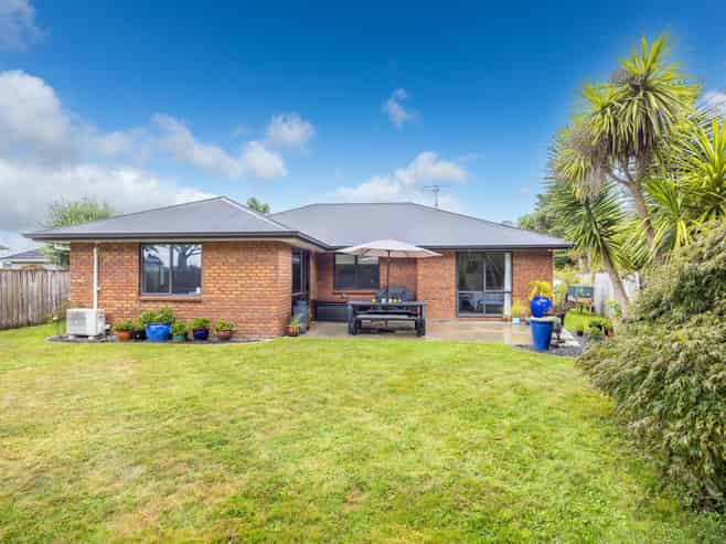 42 Nielsen Gardens, Rototuna