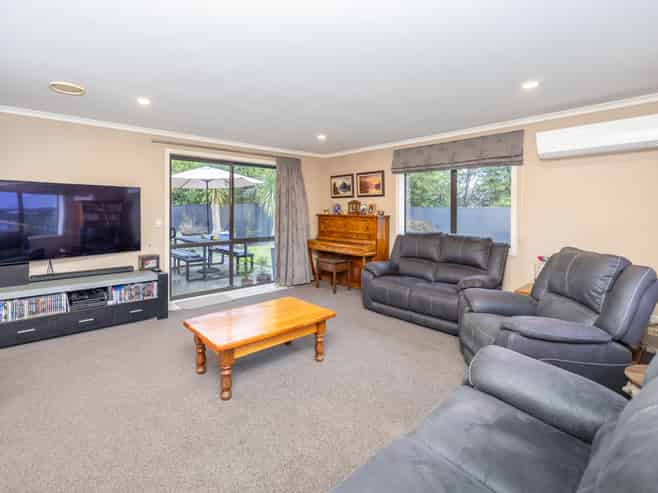 42 Nielsen Gardens, Rototuna