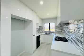 66A Maplesden Drive, Clendon Park