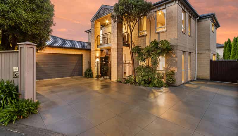 137 Centaurus Road, Saint Martins