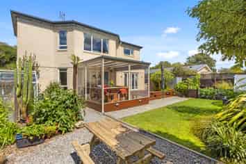 137 Centaurus Road, Saint Martins