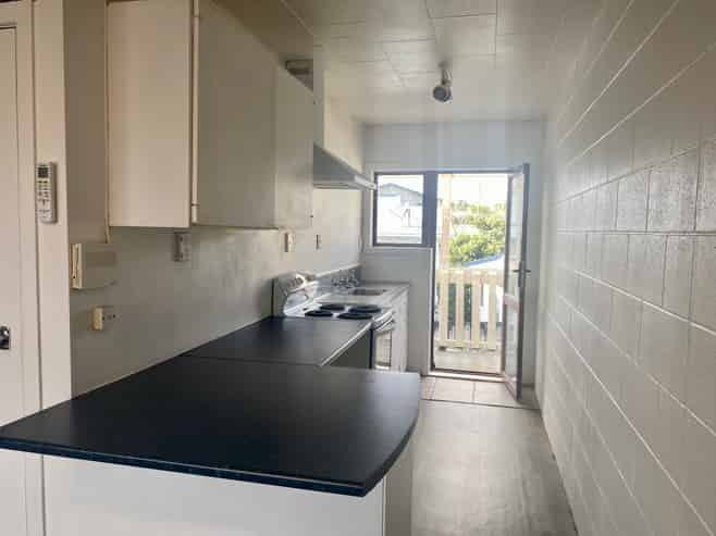 4/651 Grey Street, Hamilton East