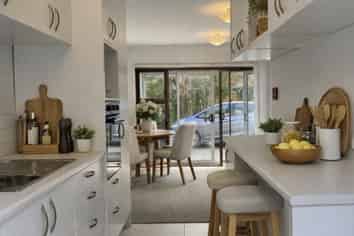 3/767 Beach Road , Browns Bay