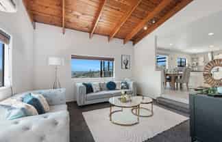 9A Stephen Lysnar Place, Hillsborough