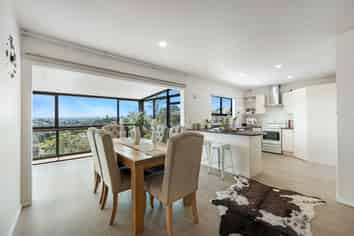 9A Stephen Lysnar Place, Hillsborough