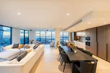 5203/10 Commerce Street, Auckland Central