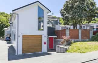 19A Omar Street, Khandallah