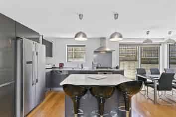 19A Omar Street, Khandallah