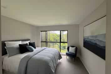 4/10B Huka Road, Birkenhead