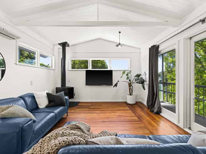 3a Bay View Road, Bluff Hill