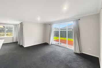 9 Mediterranean Grove, Fitzherbert