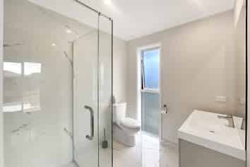 9 Mediterranean Grove, Fitzherbert