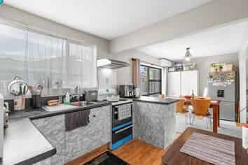 2/41 Picton Avenue, Riccarton