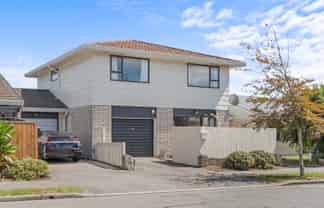 2/41 Picton Avenue, Riccarton