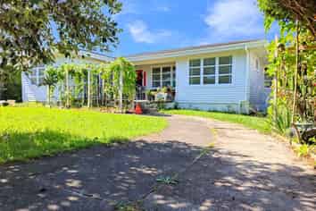 55 Williamson Avenue, Belmont