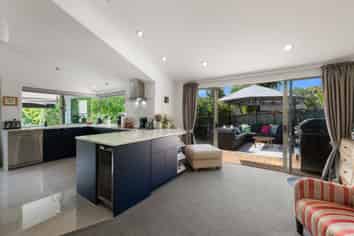 33A Clydesdale Avenue, Somerville