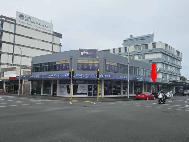 Beauty Salon or Offices for Lease