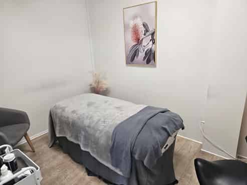 Beauty Salon or Offices for Lease