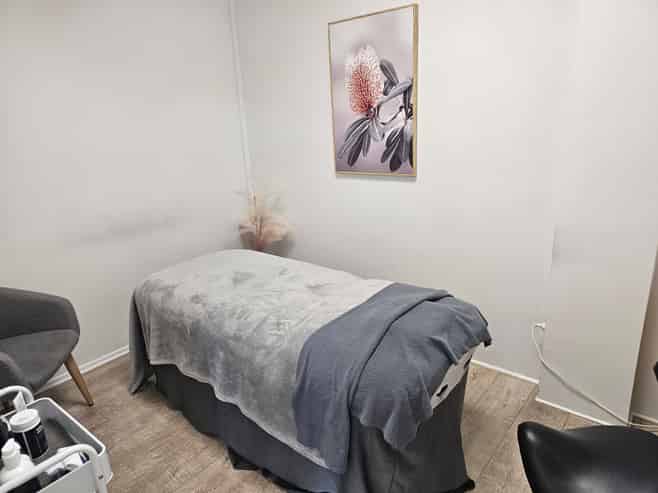 Beauty Salon or Offices for Lease