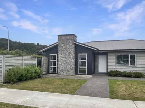 1 Grovedale Square, Wainuiomata