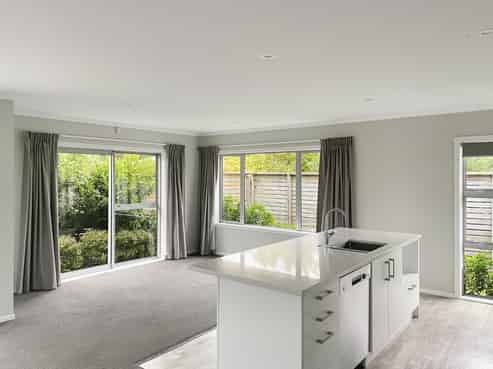 1 Grovedale Square, Wainuiomata