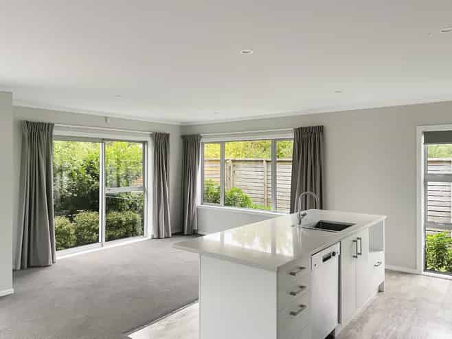 1 Grovedale Square, Wainuiomata