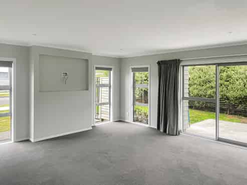 1 Grovedale Square, Wainuiomata